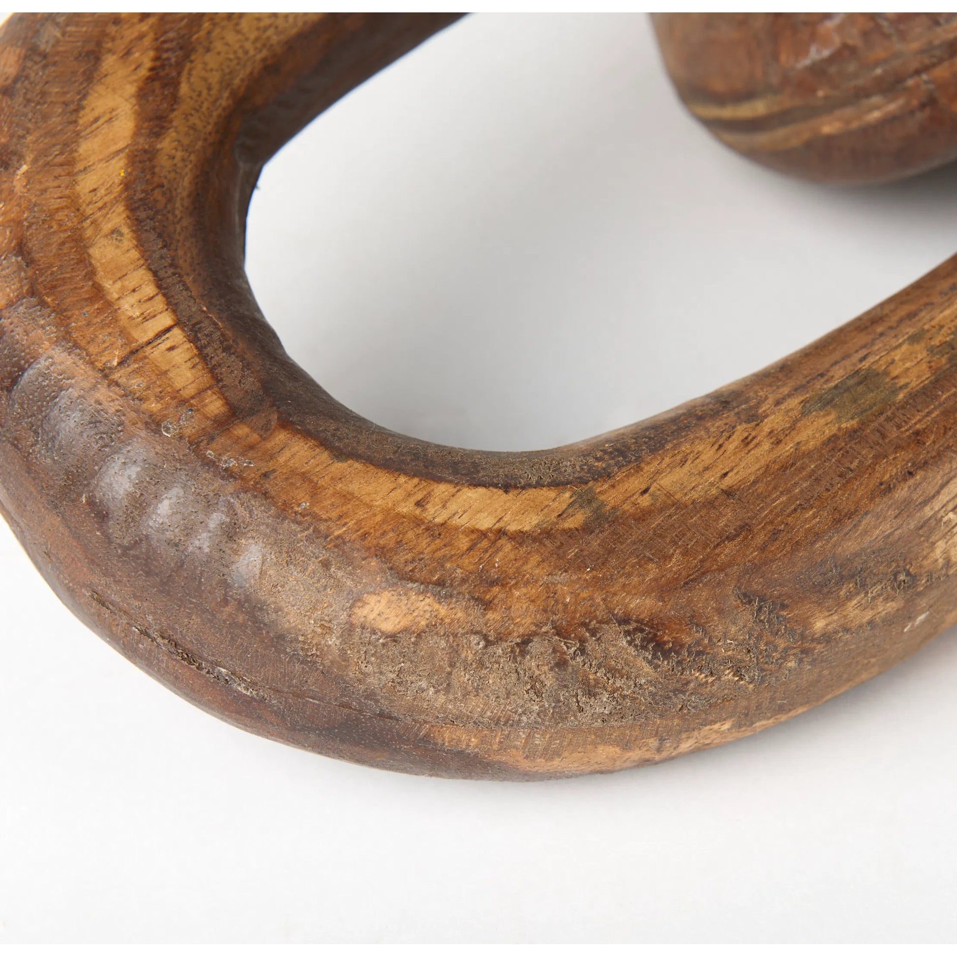 Tayla Wood Chain Link by Mercana. Made from solid wood in a modern style.