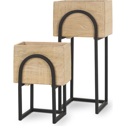 Jadine Planters by Mercana. Made from metal in a unique style.