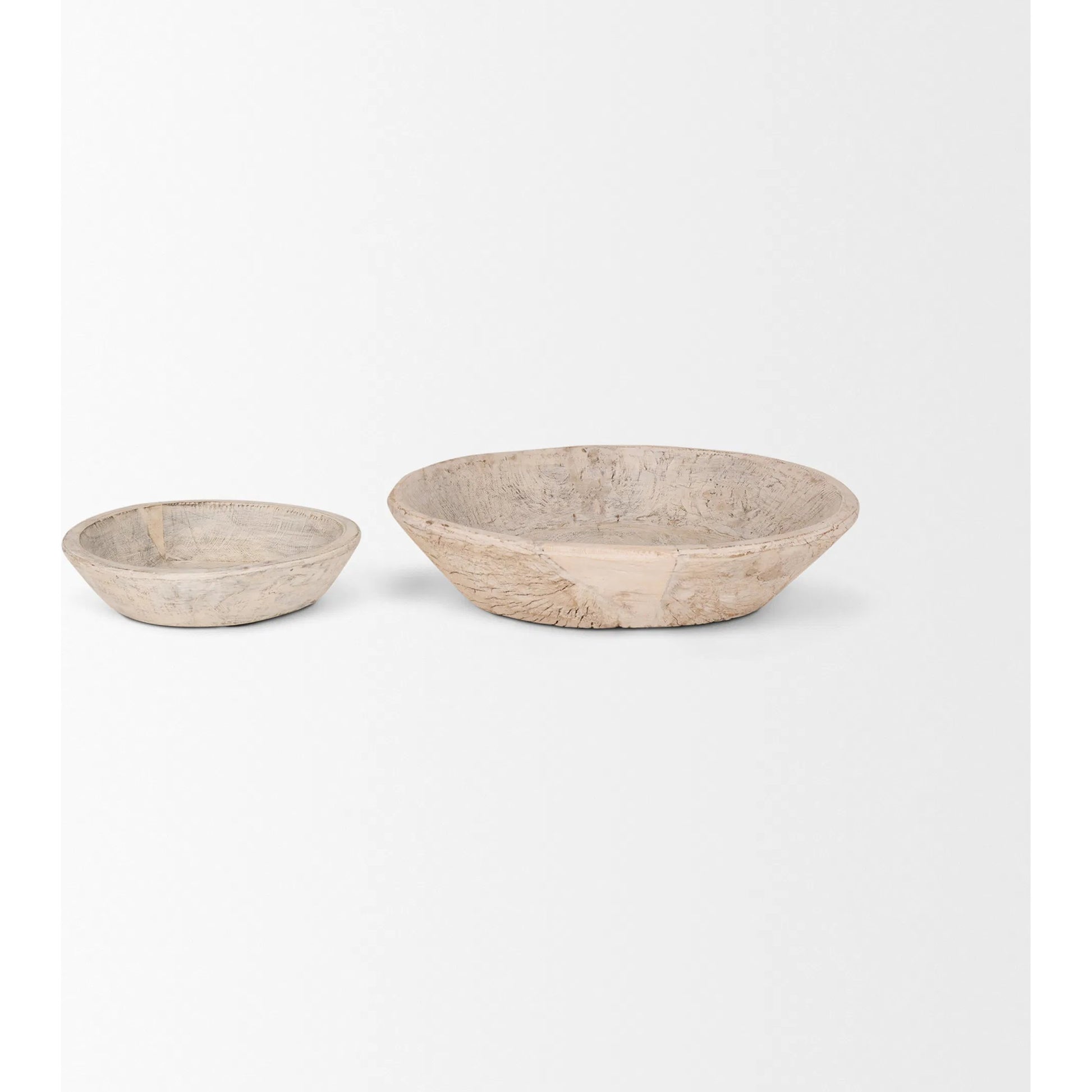 Nikita Reclaimed Wood Bowls by Mercana. Made from wood in a cottage & farmhouse style.