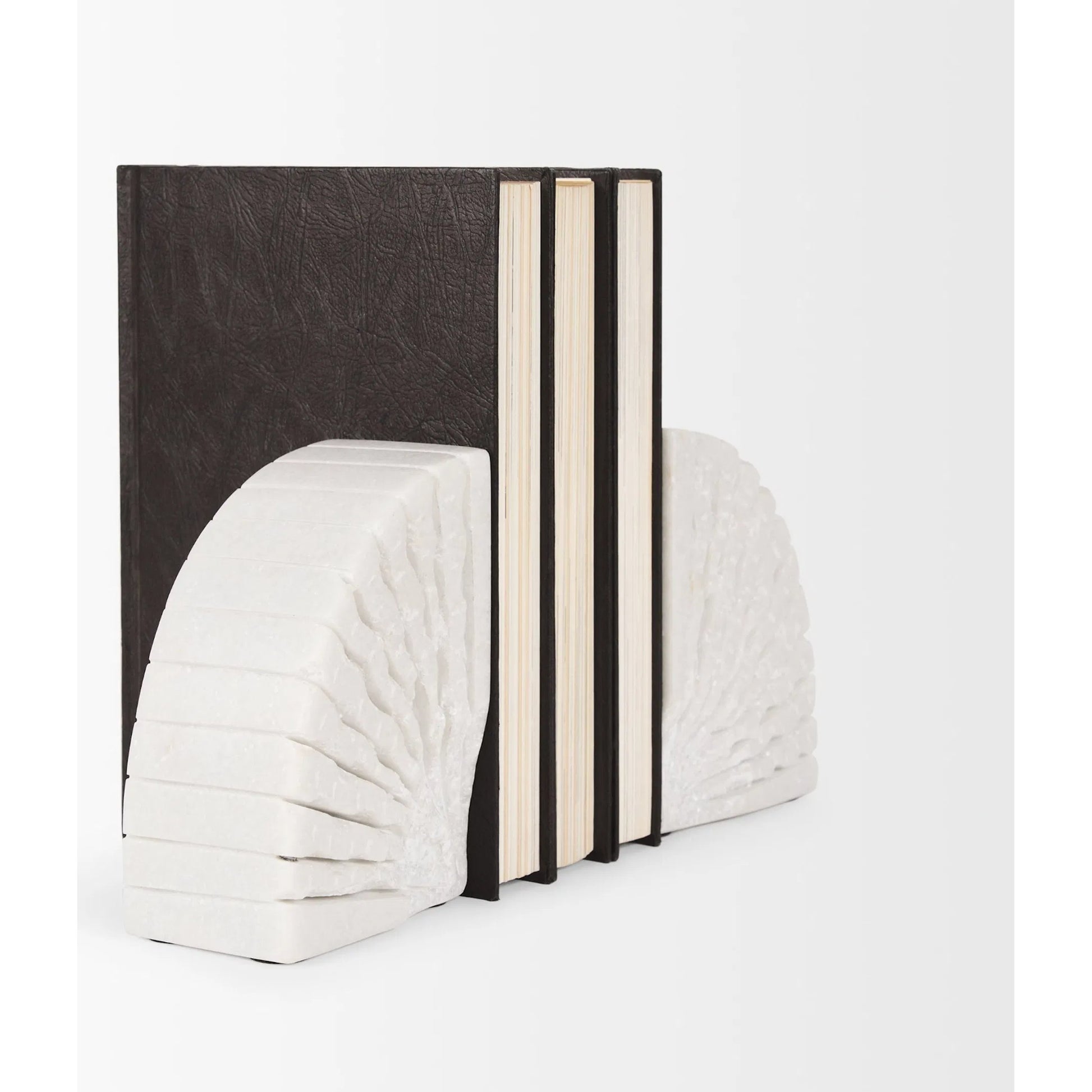 Stept Bookends by Mercana in white. Made from unique in a unique style.