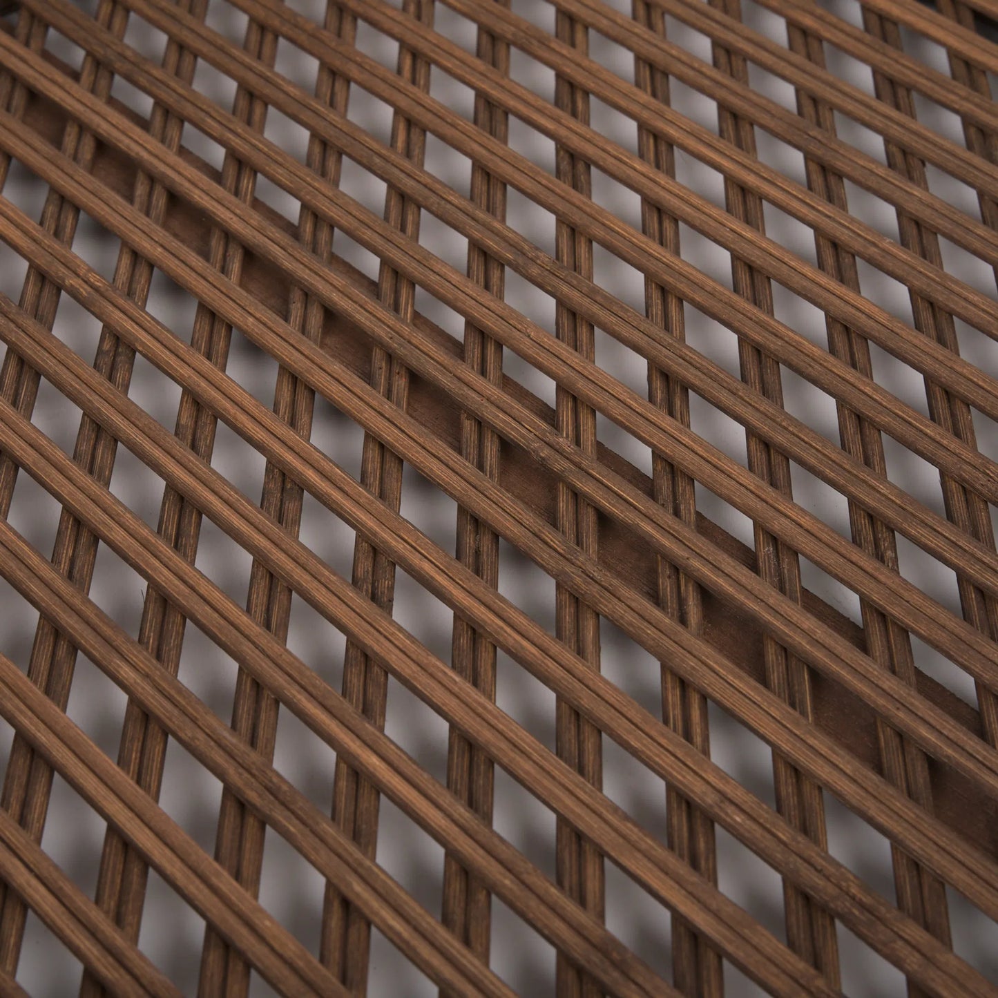 011 SI-2370301 | Closeup | Thala Round Tray by Mercana in brown. Made from wicker in a rustic style.