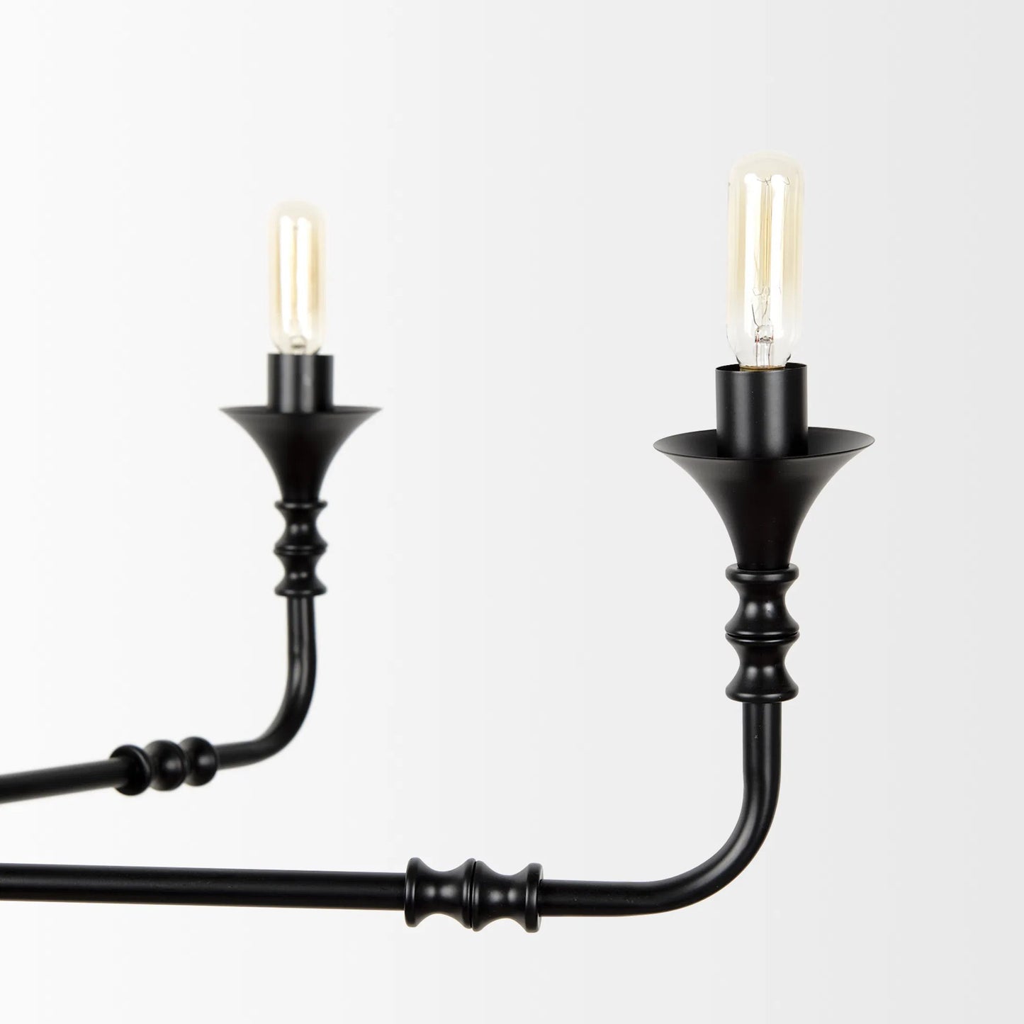 032 SI-2370415 | Closeup | Gabriel Chandelier by Mercana in black. Made from metal in a traditional style.