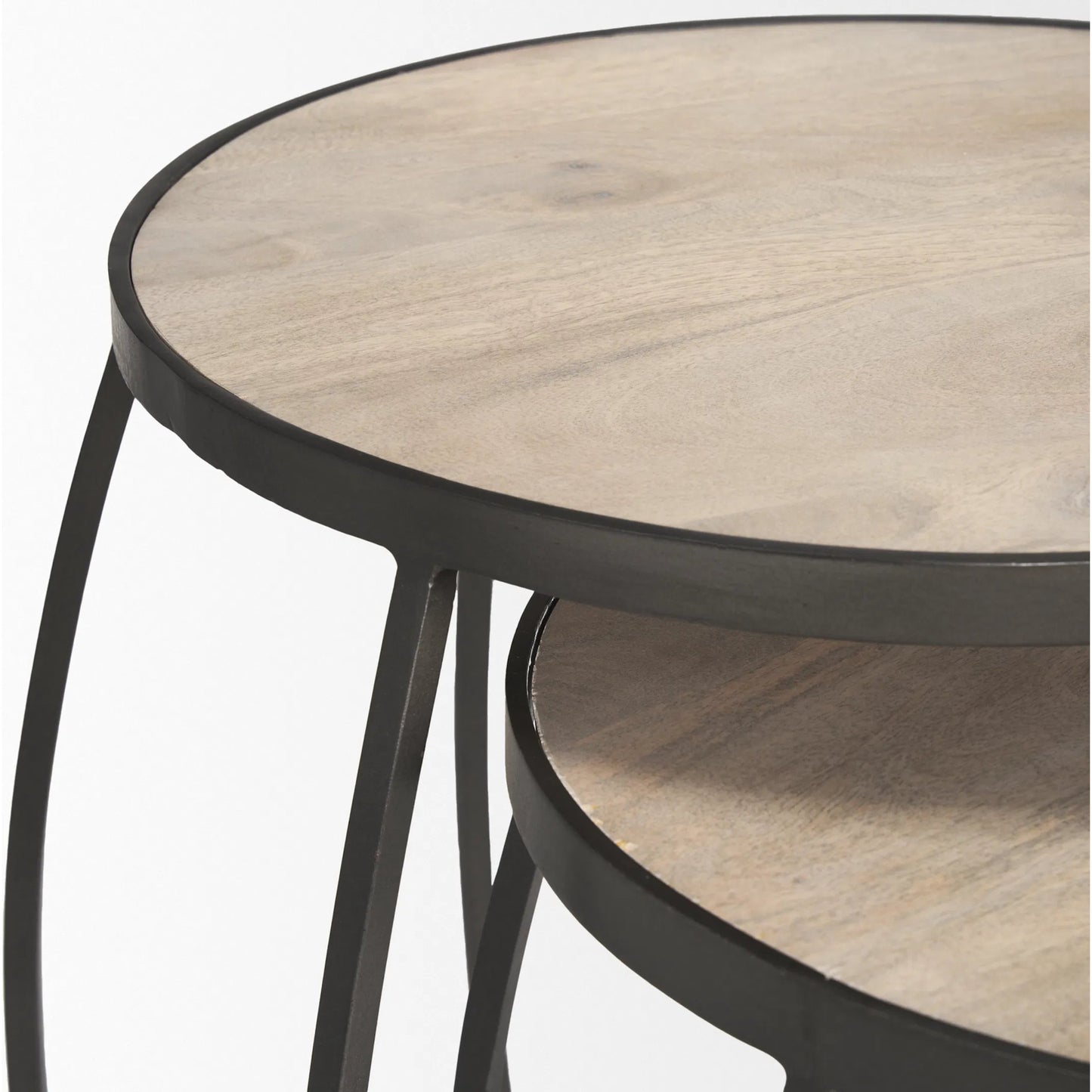 004 SI-2369281 | Closeup | Clapp Nesting Accent Tables by Mercana in white. Made from metal in a unique style.