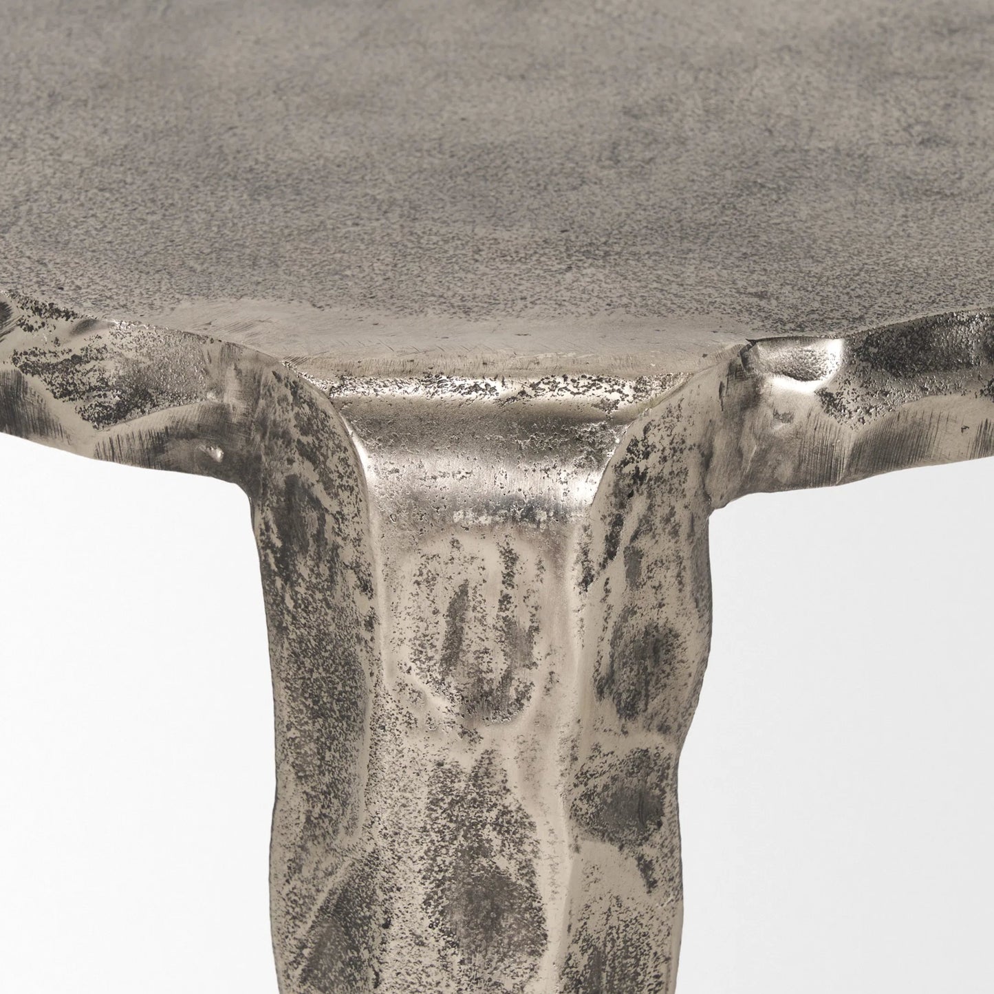 010 SI-2370345 | Closeup | Randy Accent Table by Mercana in silver. Made from metal in a modern style.
