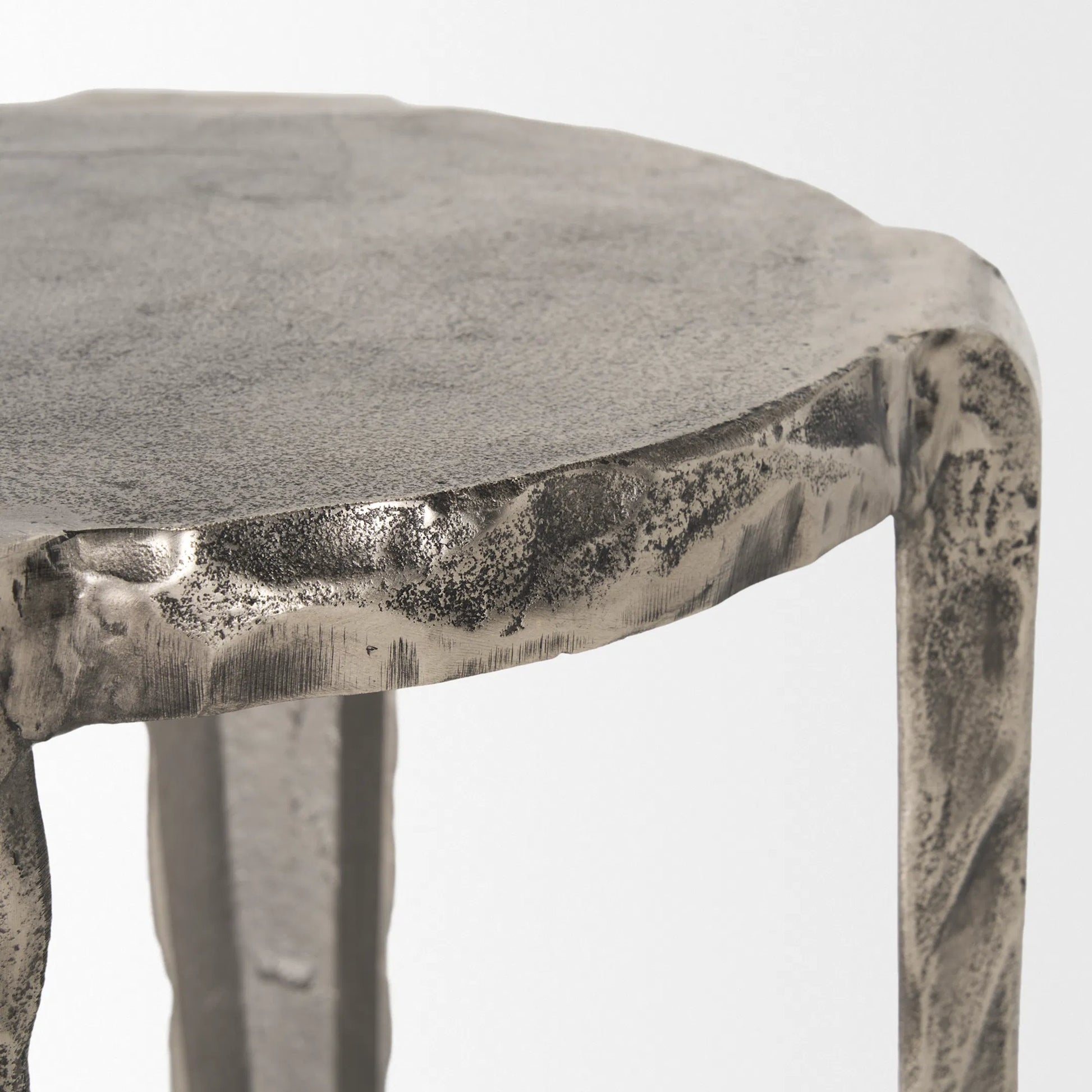 Randy Accent Table by Mercana in silver. Made from metal in a modern style.