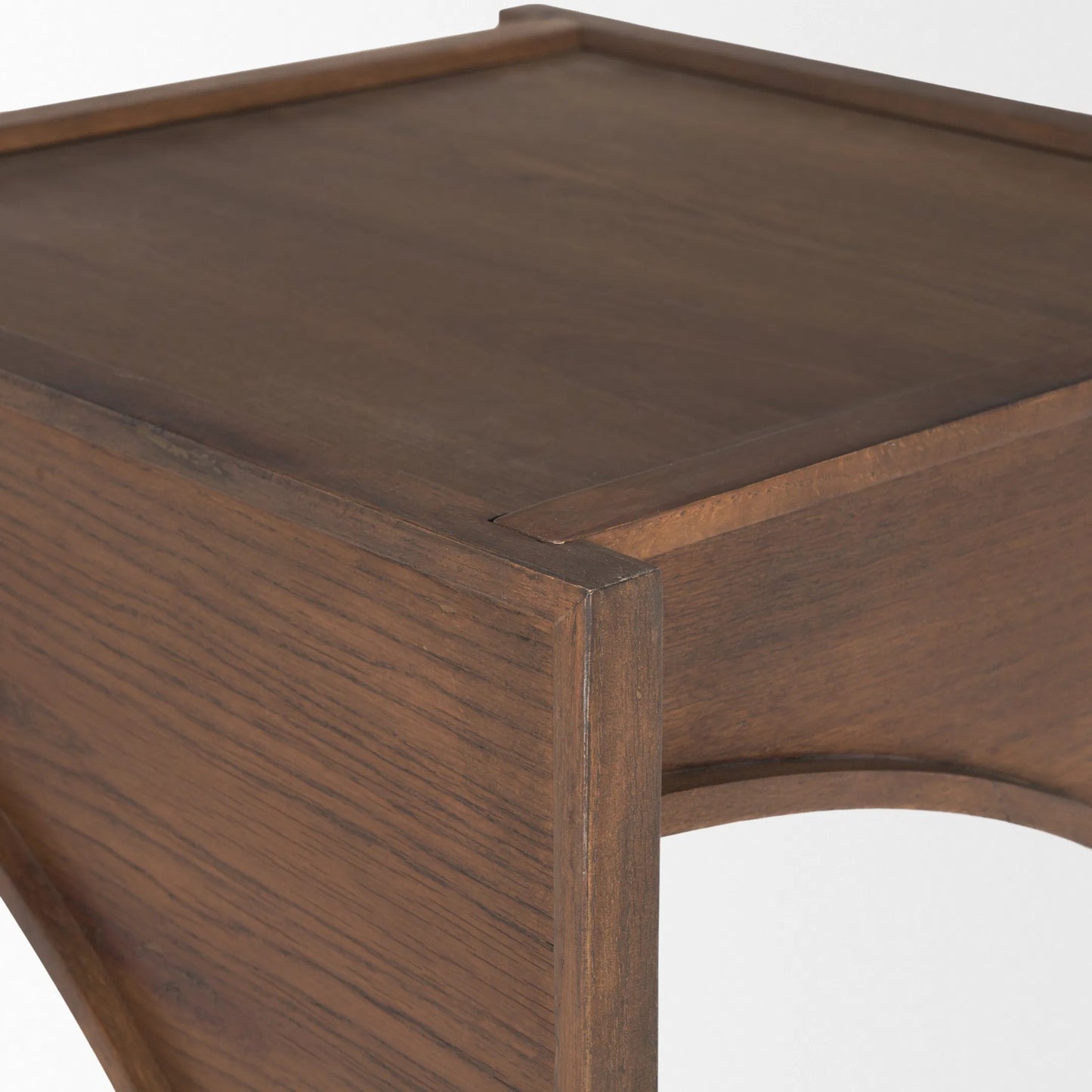 011 SI-2370366 | Closeup | Laraya End Table by Mercana in brown. Made from solid wood in a transitional style.