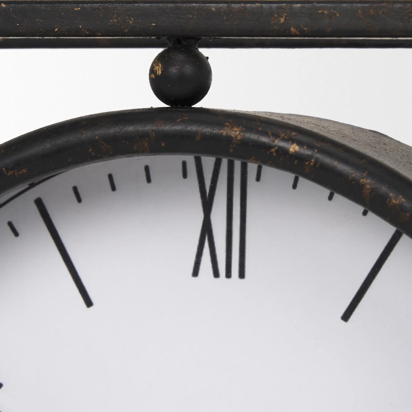 016 SI-2370411 | Closeup | Raisa Table Clock by Mercana in black. Made from metal in a traditional style.