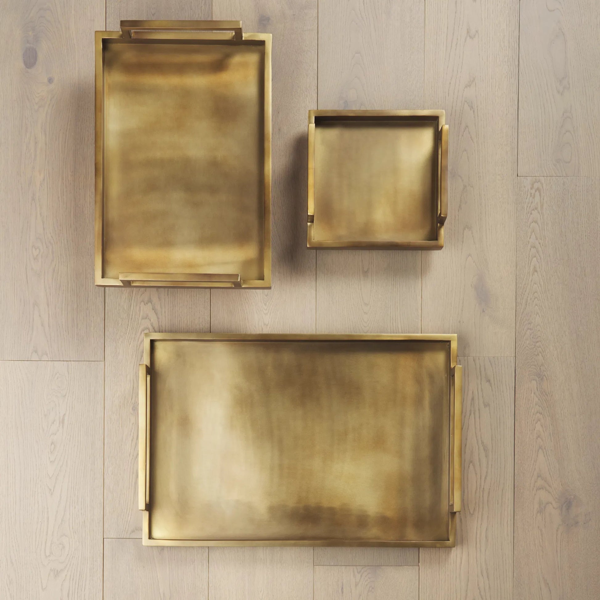 Shay Tray by Mercana in gold. Made from metal in a modern style.