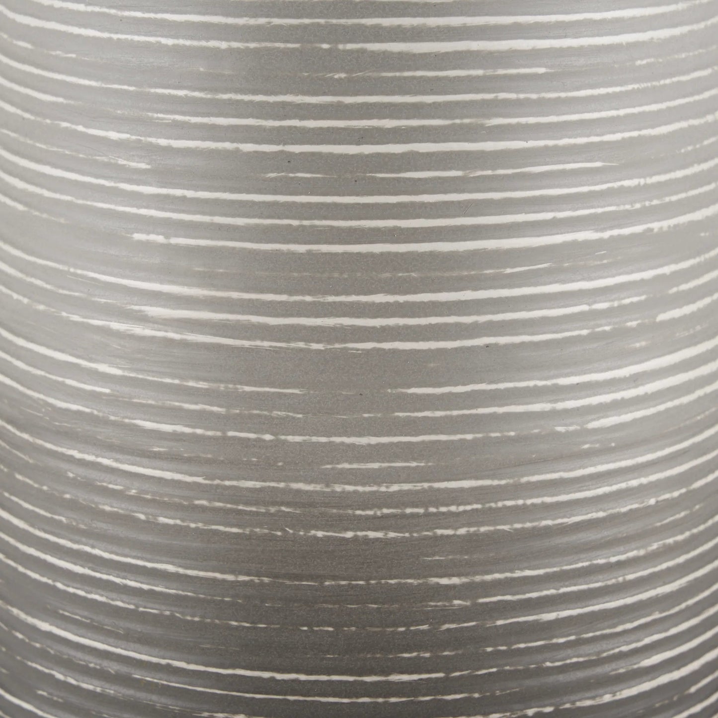 020 SI-2370611 | Closeup | Toru Vase by Mercana in gray, white. Made from metal in a modern style.