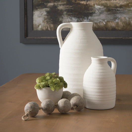 Varamala Garland by Mercana. Made from paper in a modern style.