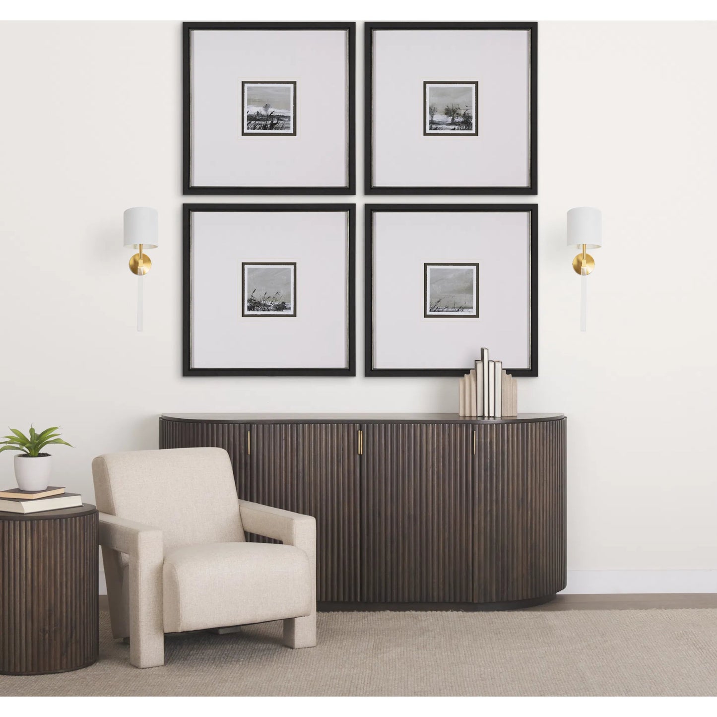 044 S-224985 | Lifestyle | Santander Wall Sconce by Mercana in gold. Made from unique in a transitional style.
