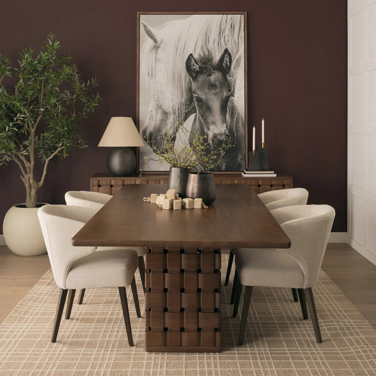010 SI-2527777 | Lifestyle | Trellyn Rectangular Dining Table by Mercana. Made from solid wood in a unique style.