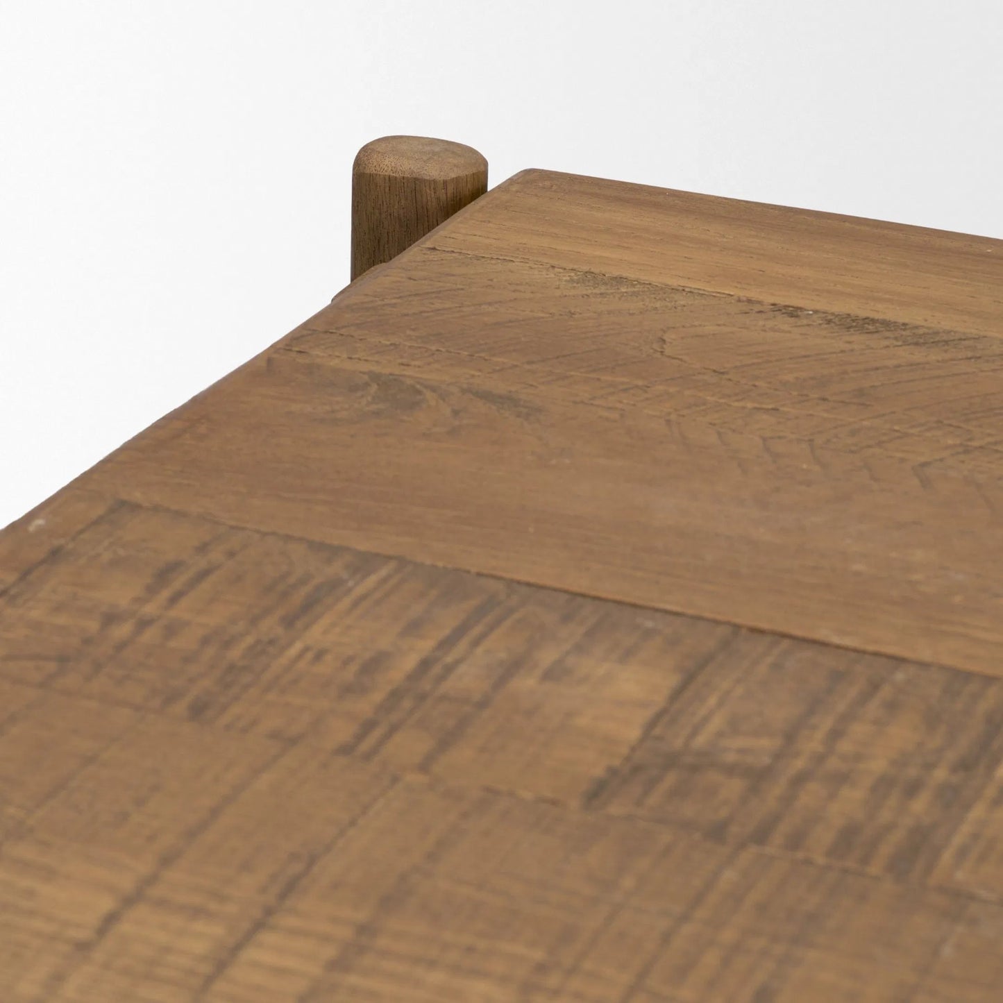 004 SI-2540779 | Closeup | Riven Side Table by Mercana in brown. Made from solid wood in a unique style.