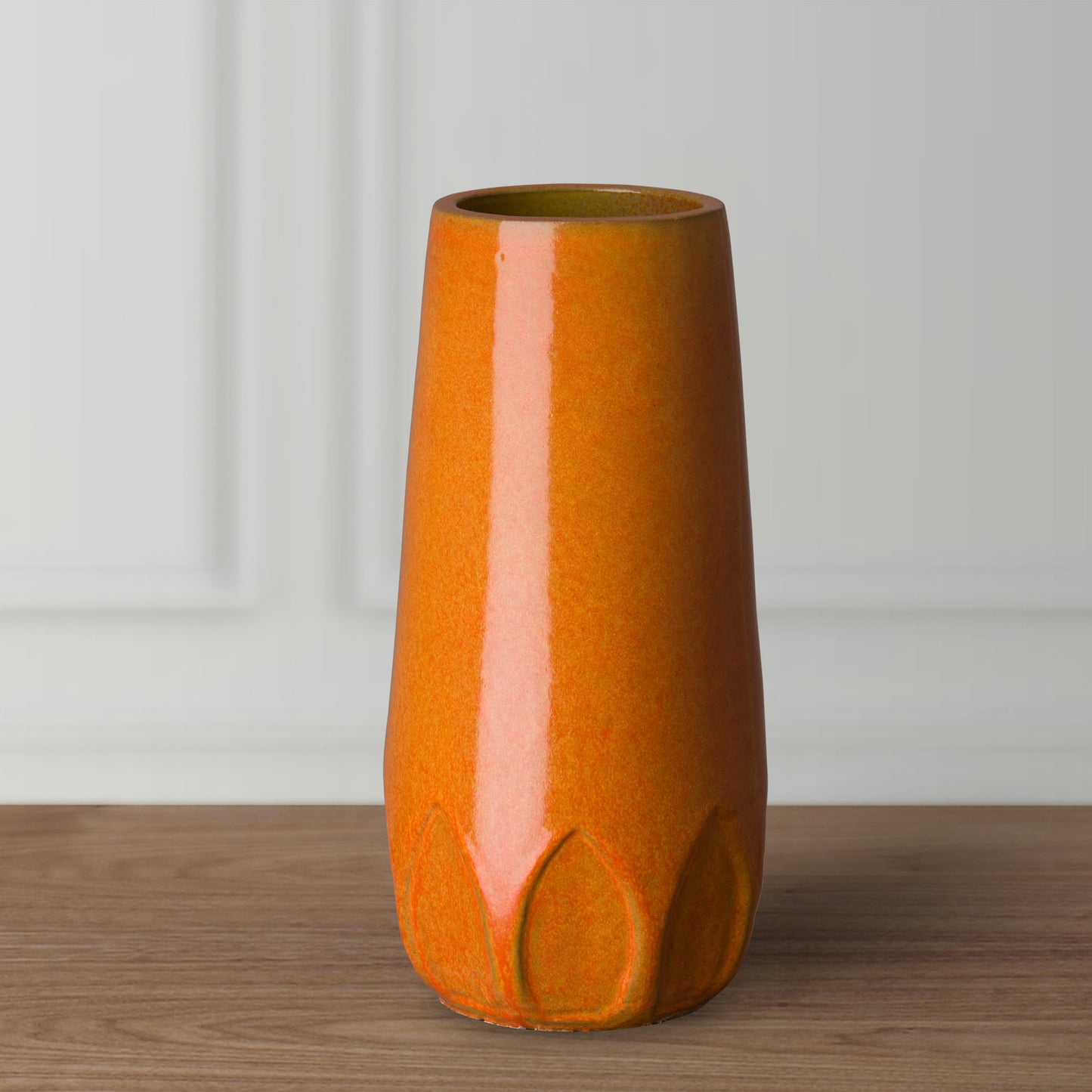 023 SR-698561 | Lifestyle | Calyx Vase by Emissary. Made from unique in a modern style.