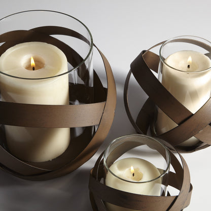 Infinity Candleholder by Cyan Design in copper. Made from iron in a cottage & farmhouse style.