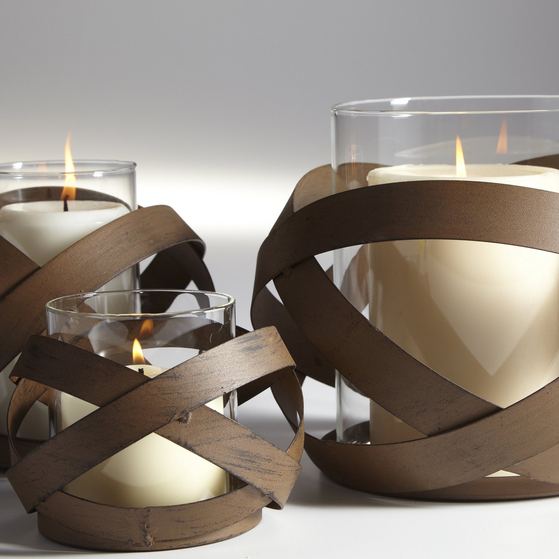 Infinity Candleholder by Cyan Design in copper. Made from iron in a cottage & farmhouse style.
