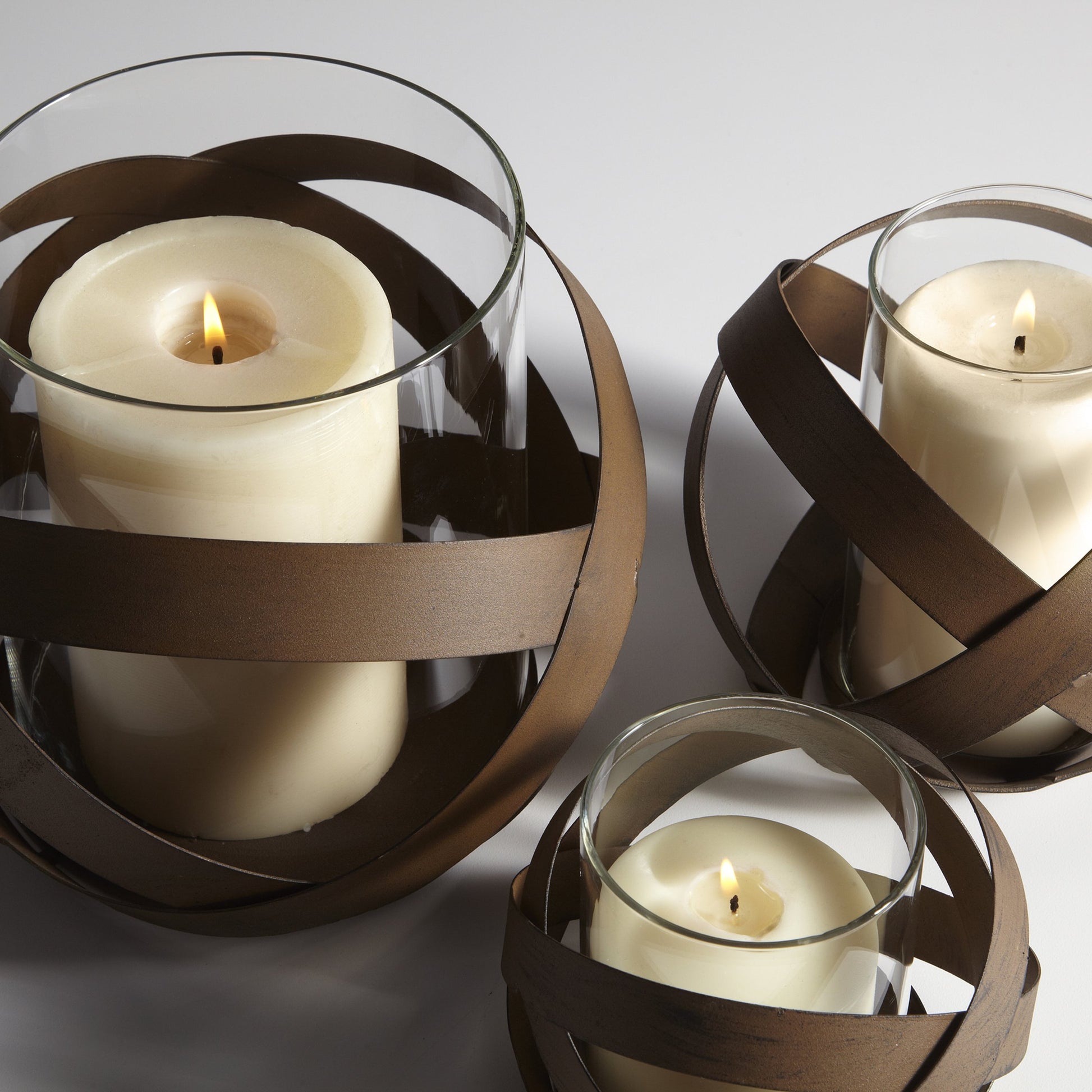 Infinity Candleholder by Cyan Design in copper. Made from iron in a cottage & farmhouse style.