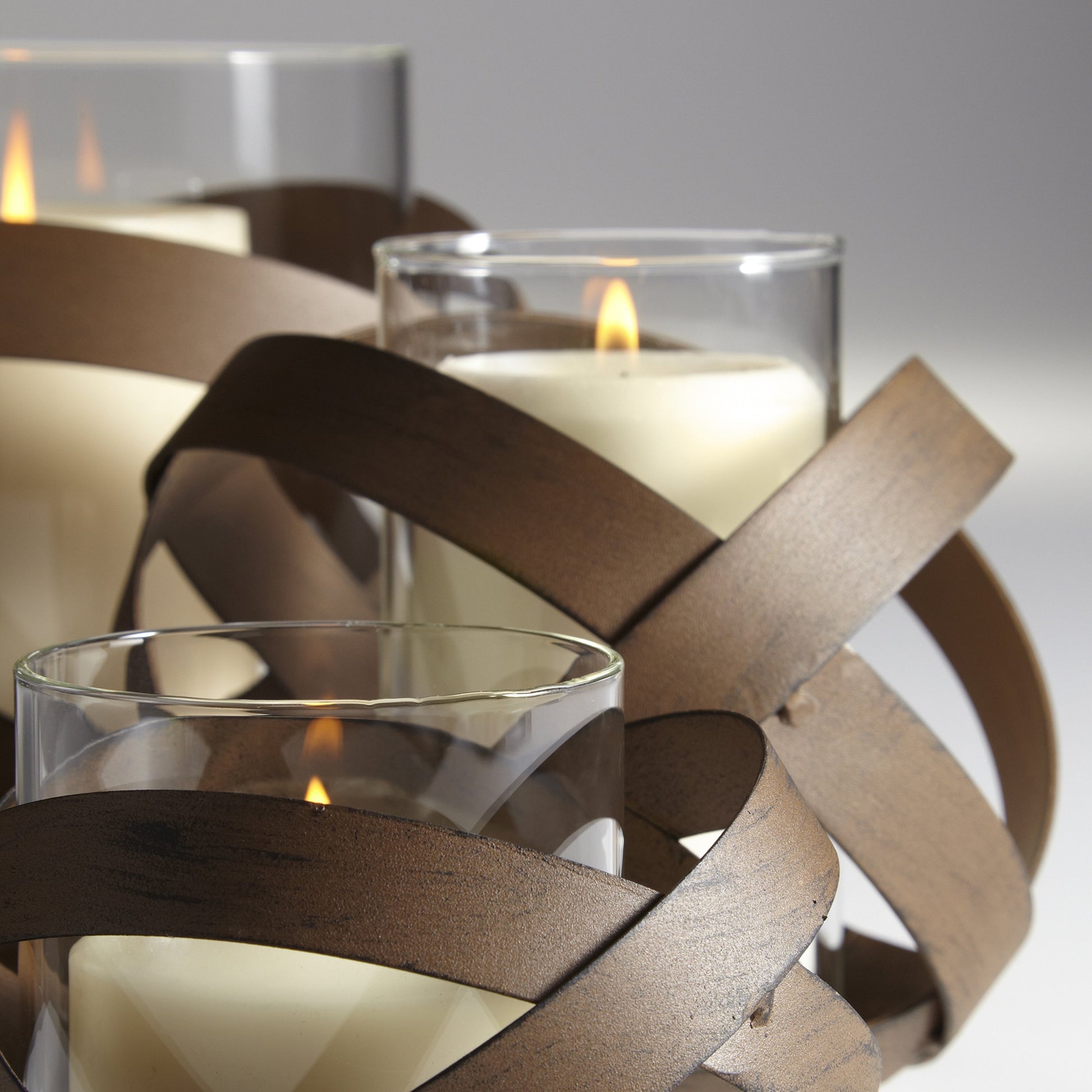 Infinity Candleholder by Cyan Design in copper. Made from iron in a cottage & farmhouse style.