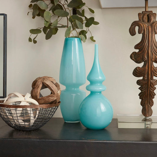 Soren Table Lamp by Cyan Design in limed gracewood. Made from wood, iron with off white cotton shade with white lining in a cottage & farmhouse style.