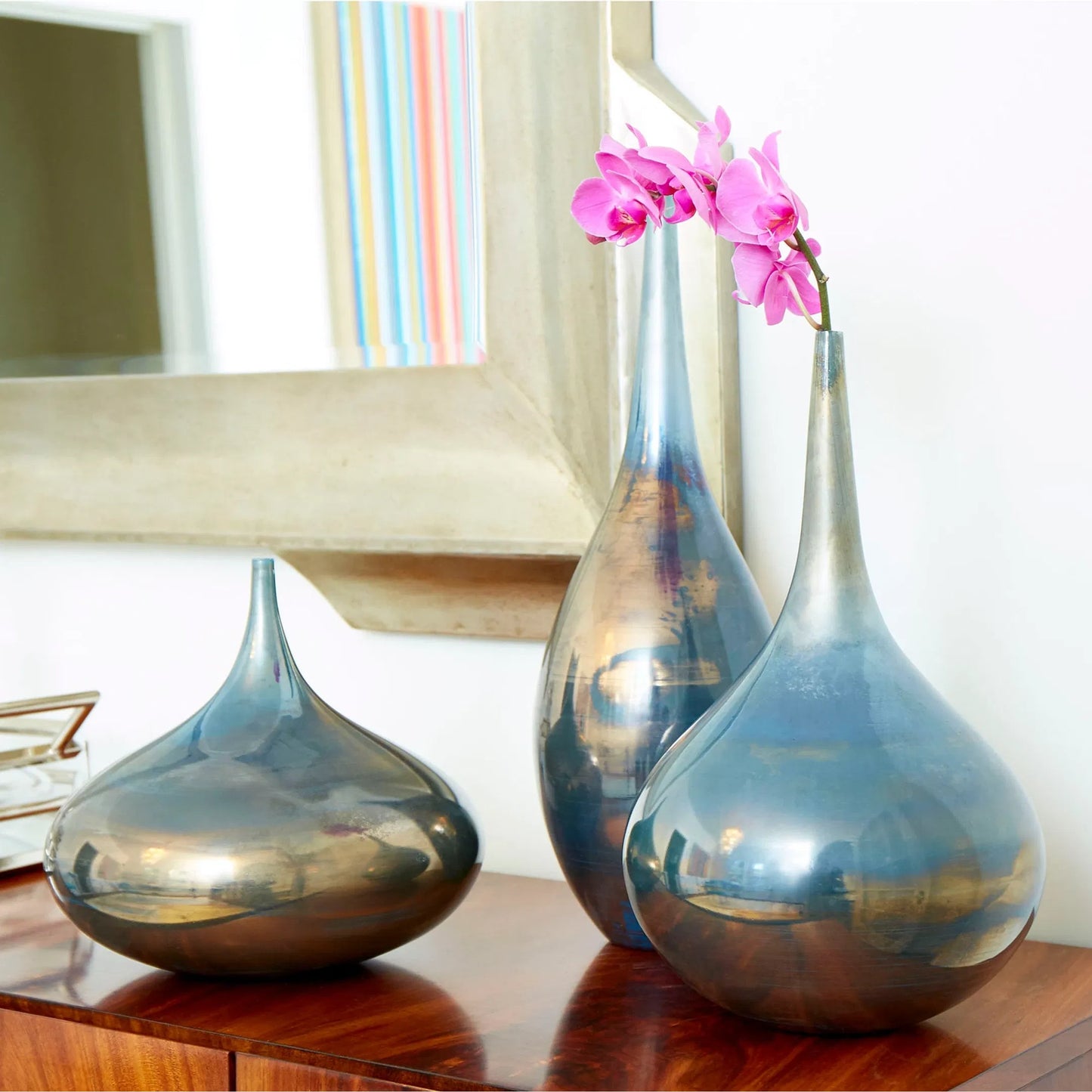 007 S-254464 | Lifestyle | Ariel Vase by Cyan Design in iridescent sunset. Made from glass in a modern style.