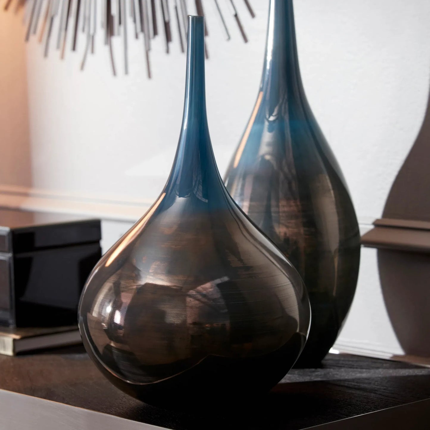 019 S-254465 | Lifestyle | Ariel Vase by Cyan Design in iridescent sunset. Made from glass in a modern style.