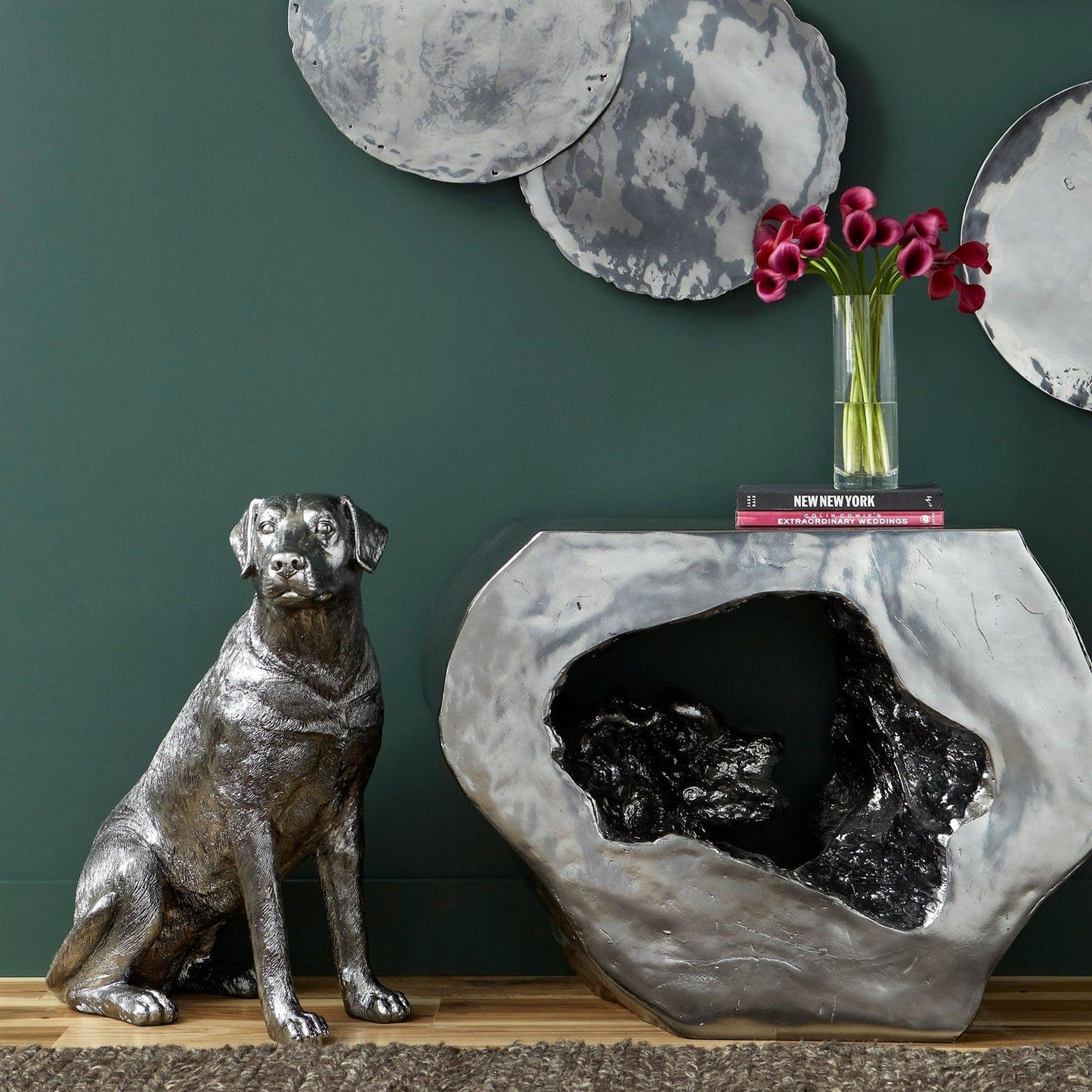003 SR-820566 | Lifestyle | Labrador by Phillips Collection in silver and liquid silver. Made from resin in a transitional style.