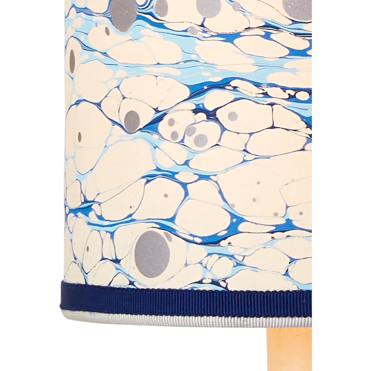 014 SI-2193244 | Closeup | Fine Drum Chandelier Shade by Currey and Company. Made from unique in a modern style.