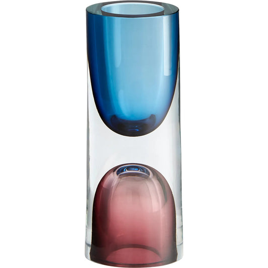 Majeure Vase by Cyan Design. Made from glass in a modern style.