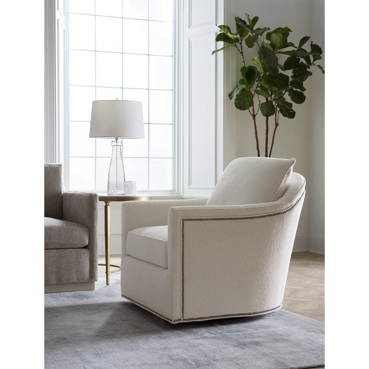 003 SI-2635881 | Additional Silo | East Camden Oval End Table by Fairfield Chair in white and pearl. Made from metal, italian marble in a unique style.
