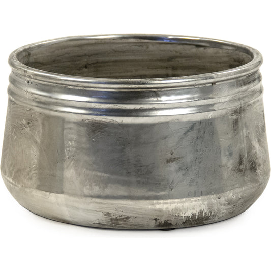 Distressed Metallic Bowl by Zentique in distressed metallic silver and stoneware. Made from stoneware in a transitional style.