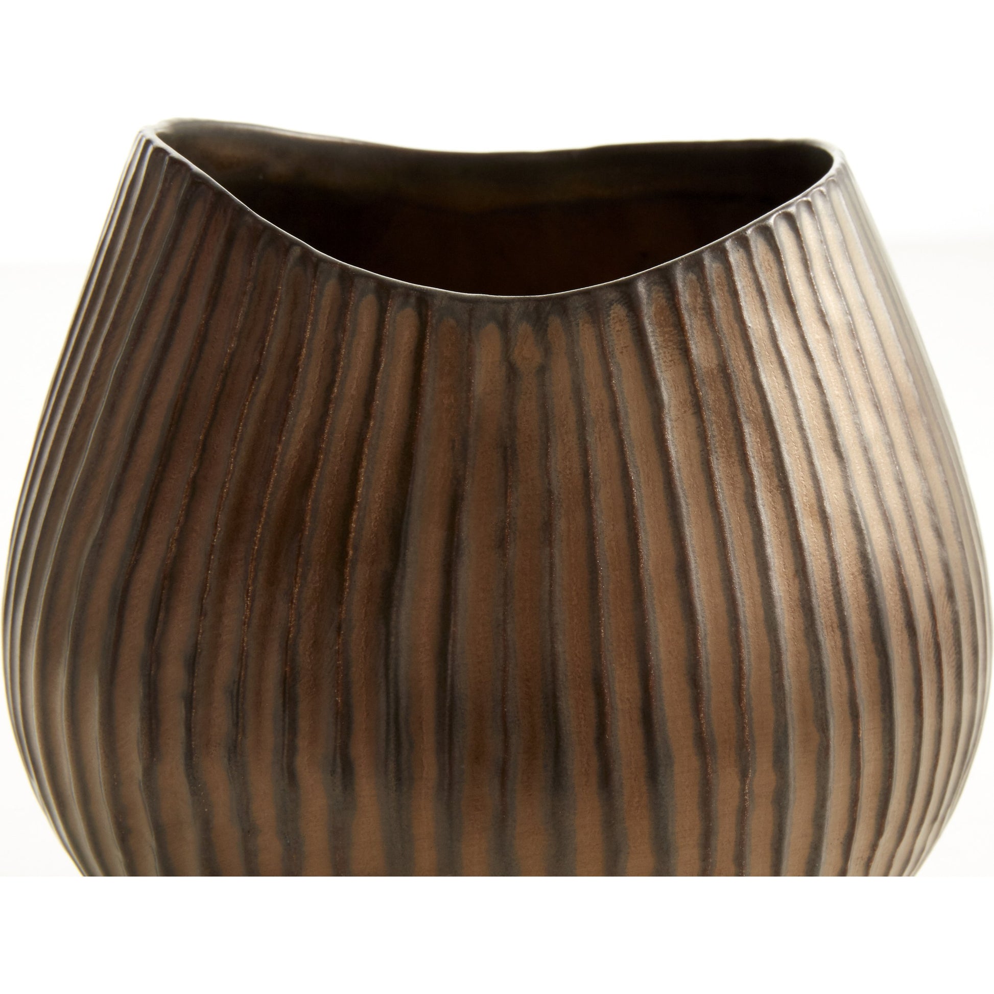 Arpeggi Candleholder by Cyan Design in gold. Made from ceramic in a eclectic & global style.