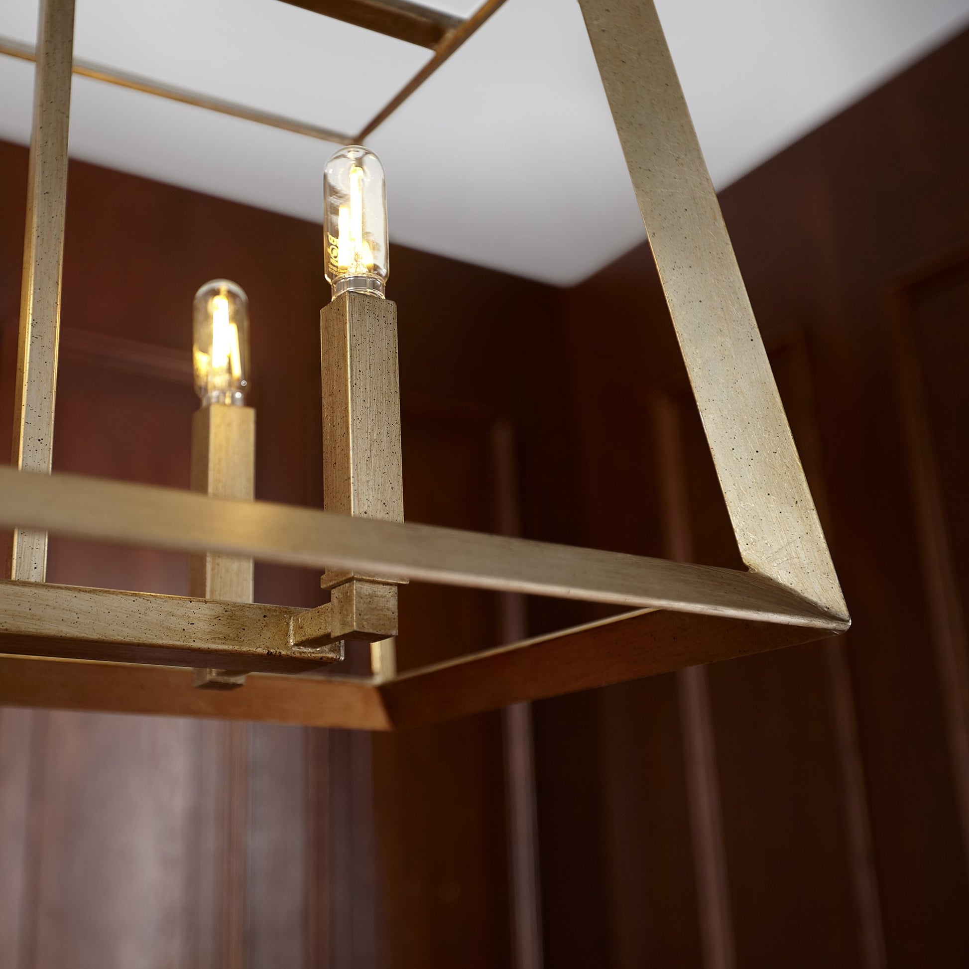 Hyperion Island by Cyan Design. Made from iron in a cottage & farmhouse style.