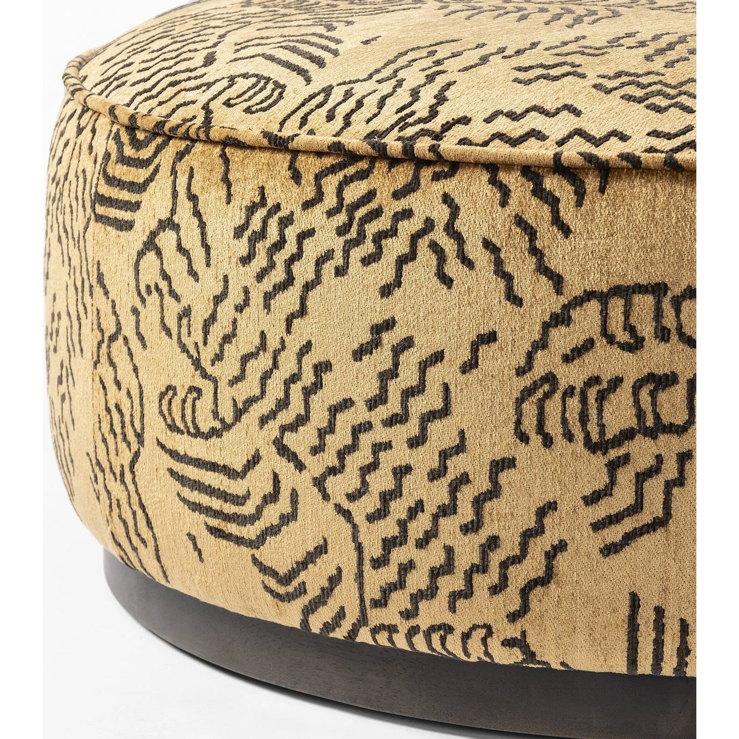 045 SI-2257024 | Additional Silo | Sinclair Large Round Ottoman by Four Hands. Made from unique in a modern style.