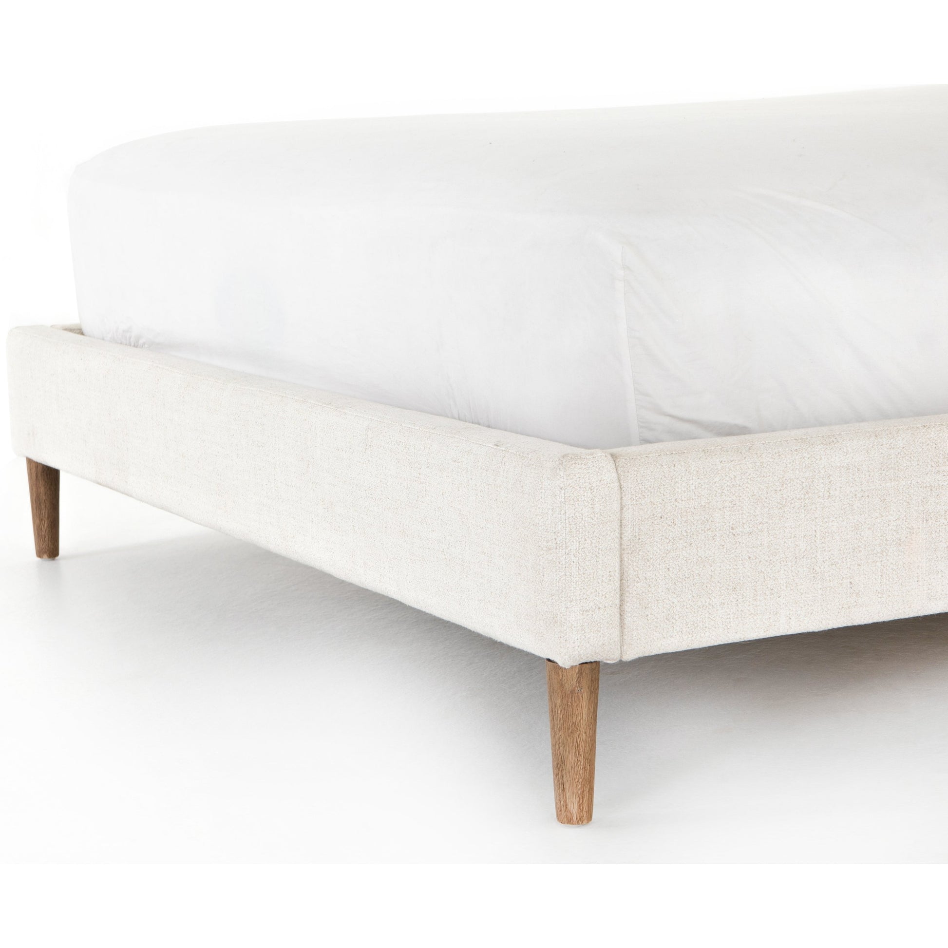 Potter Bed by Four Hands. Made from unique in a transitional style.