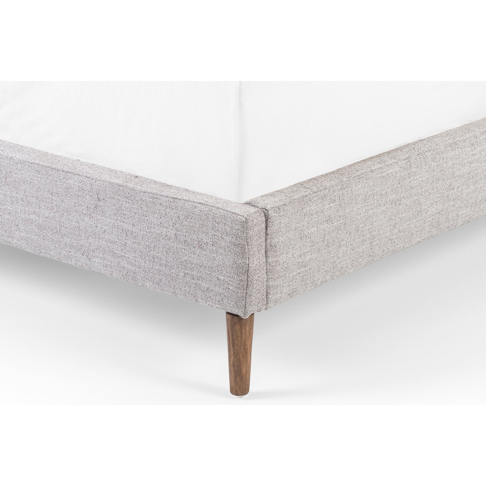 Potter Bed by Four Hands. Made from unique in a transitional style.