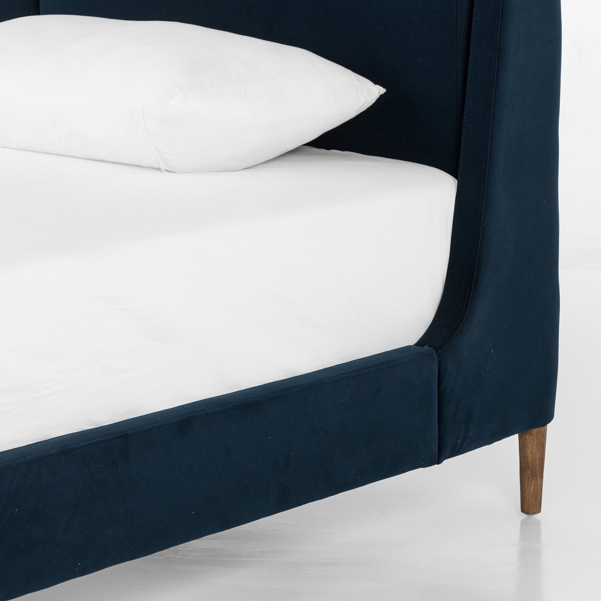 Potter Bed by Four Hands. Made from unique in a transitional style.