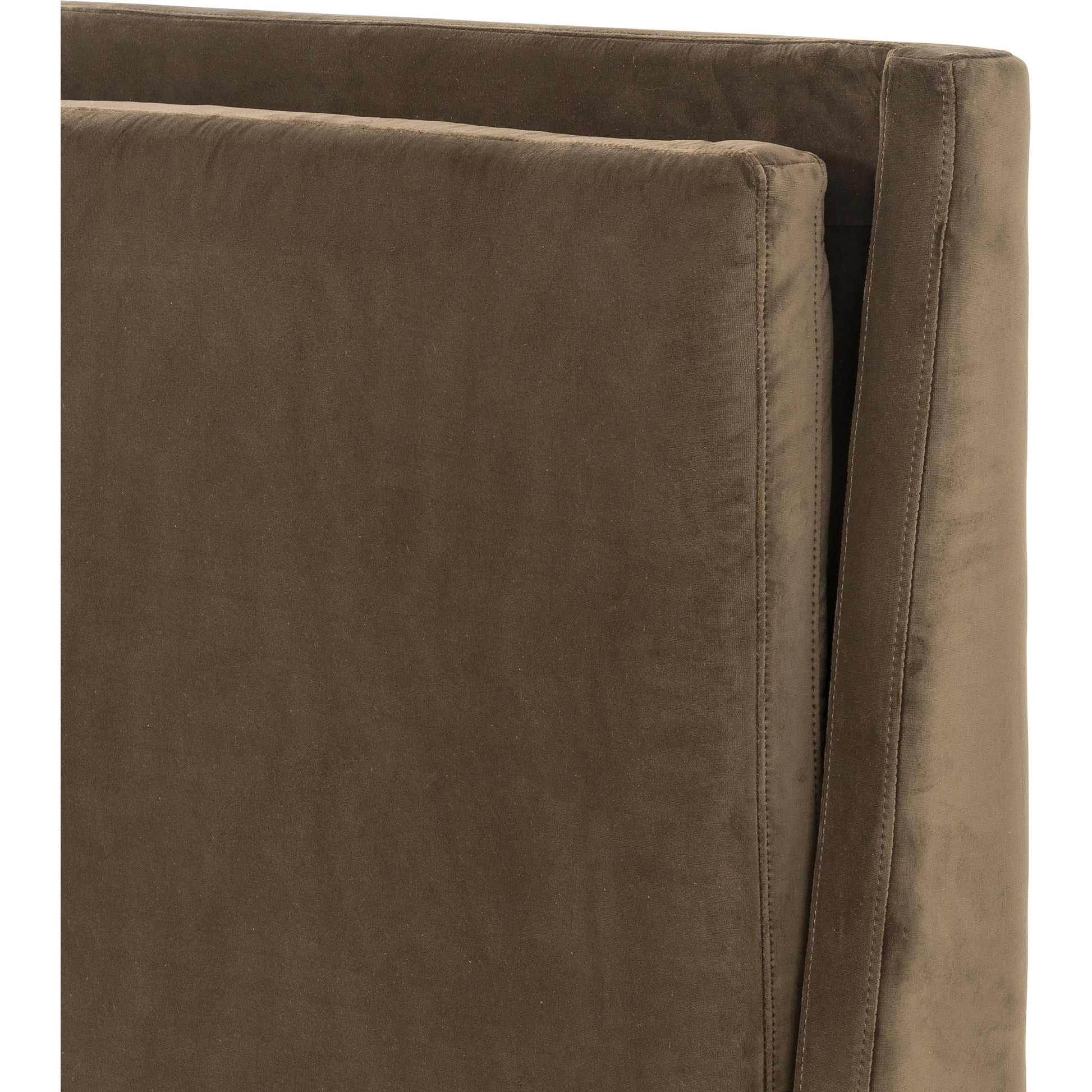 Potter Bed by Four Hands. Made from unique in a transitional style.