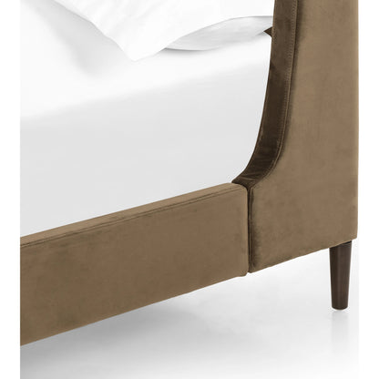 Potter Bed by Four Hands. Made from unique in a transitional style.