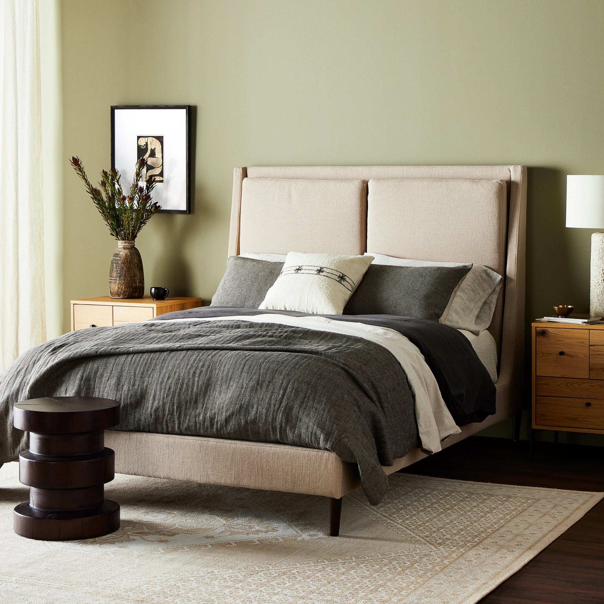 Potter Bed by Four Hands. Made from unique in a transitional style.