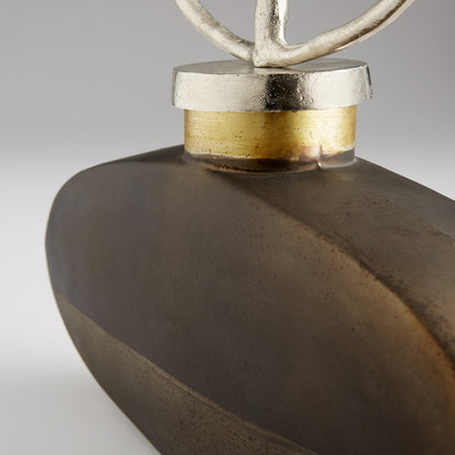 Round Viewleaf Sculpture by Cyan Design in black onyx, nickel. Made from aluminum, glass in a eclectic & global style.