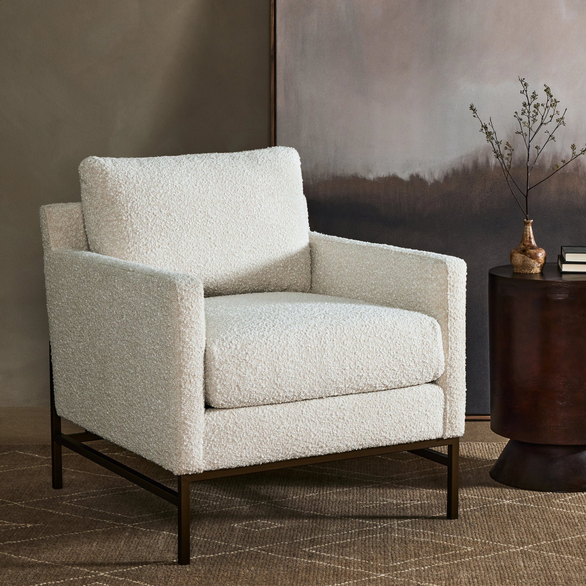 Vanna Chair by Four Hands. Made from 95% polyester, 5% acrylic, iron, 100% polyester in a modern style.