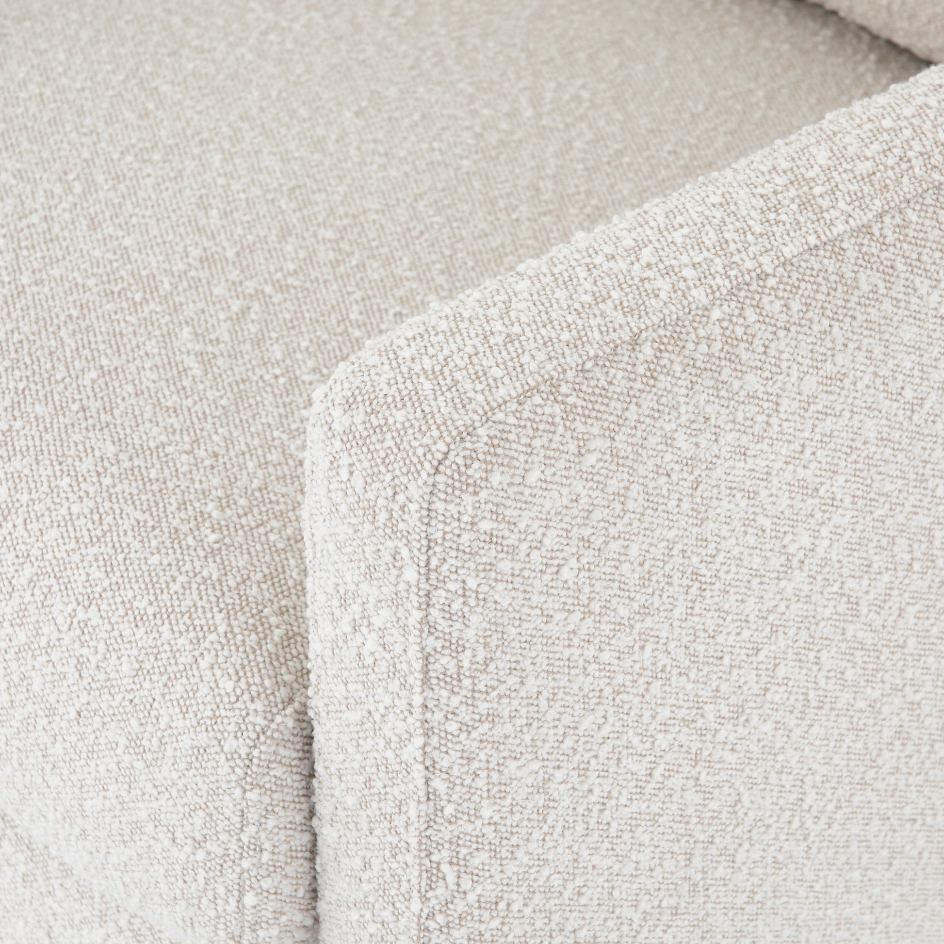 Vanna Chair by Four Hands. Made from 95% polyester, 5% acrylic, iron, 100% polyester in a modern style.