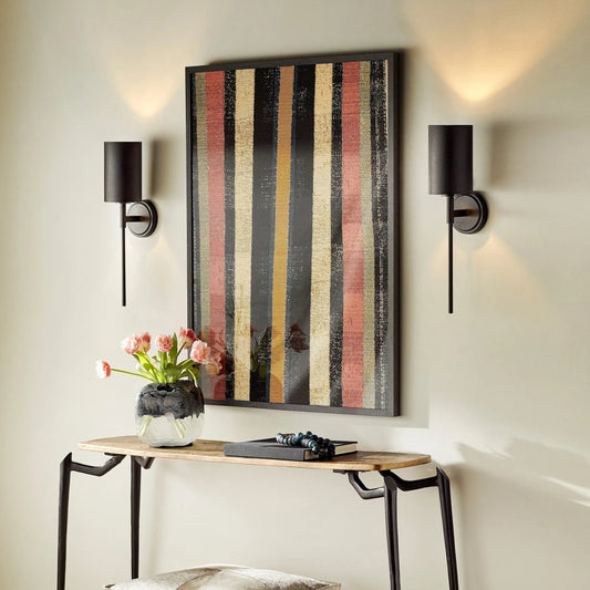 Verlicht Wall Mount by Cyan Design in noir. Made from iron in a modern style.