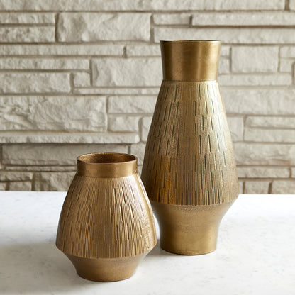 Dorado Vase by Cyan Design in gold. Made from aluminum in a modern style.