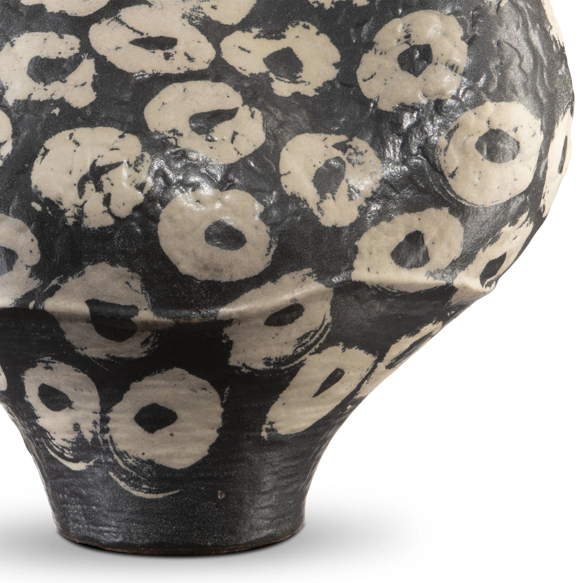 Japonesque Bowl by Currey and Company in black, light mud. Made from porcelain in a modern style.