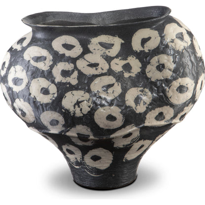 Japonesque Bowl by Currey and Company in black, light mud. Made from porcelain in a modern style.