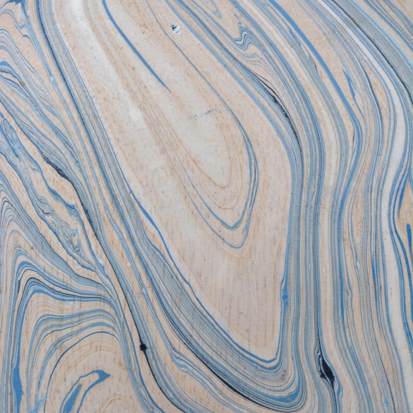 002 SI-2007695 | Closeup | Calm Sea Marbleized Vase Set by Currey and Company in blue, white. Made from wood in a modern style.