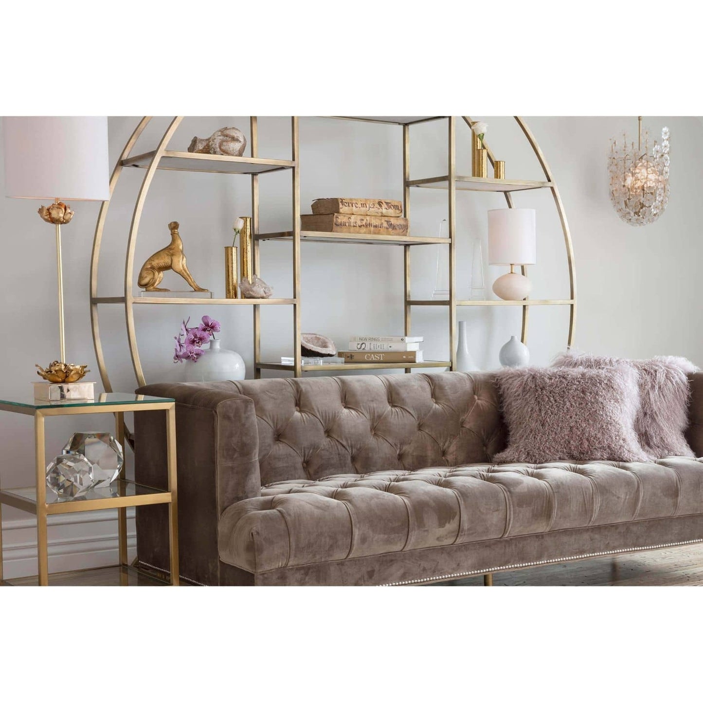 007 S-286683 | Lifestyle | Alabaster Mini Orb Lamp by Regina Andrew in white, natural. Made from alabaster in a modern style.