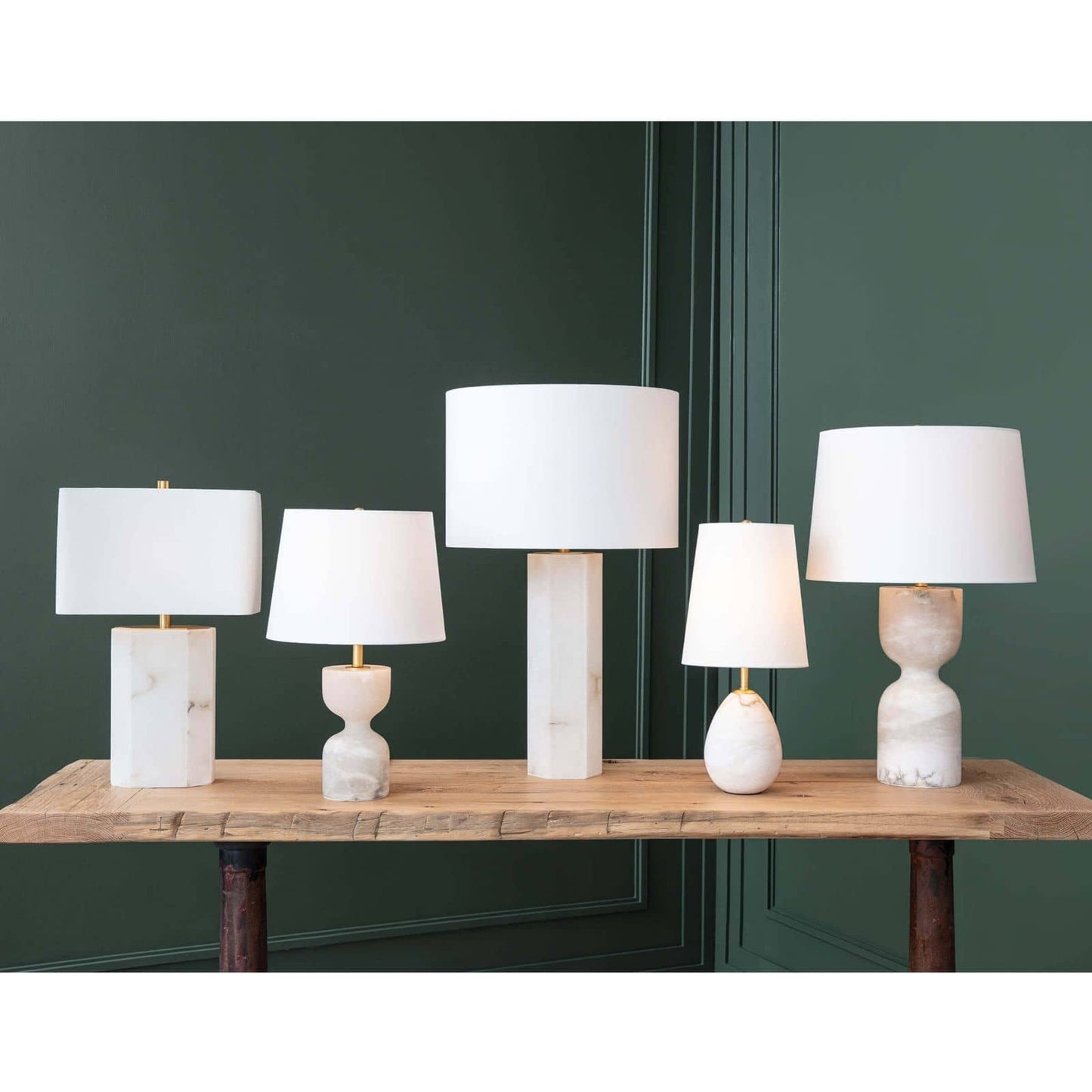 007 S-341586 | Lifestyle | Grace Alabaster Table Lamp by Regina Andrew in white, natural. Made from alabaster in a modern style.