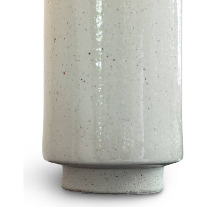 Markus Table Lamp by Regina Andrew in white. Made from ceramic in a cottage & farmhouse style.